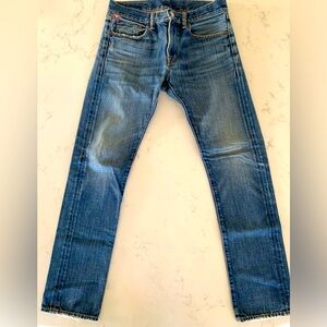 Men’s Slim Blue Jeans..